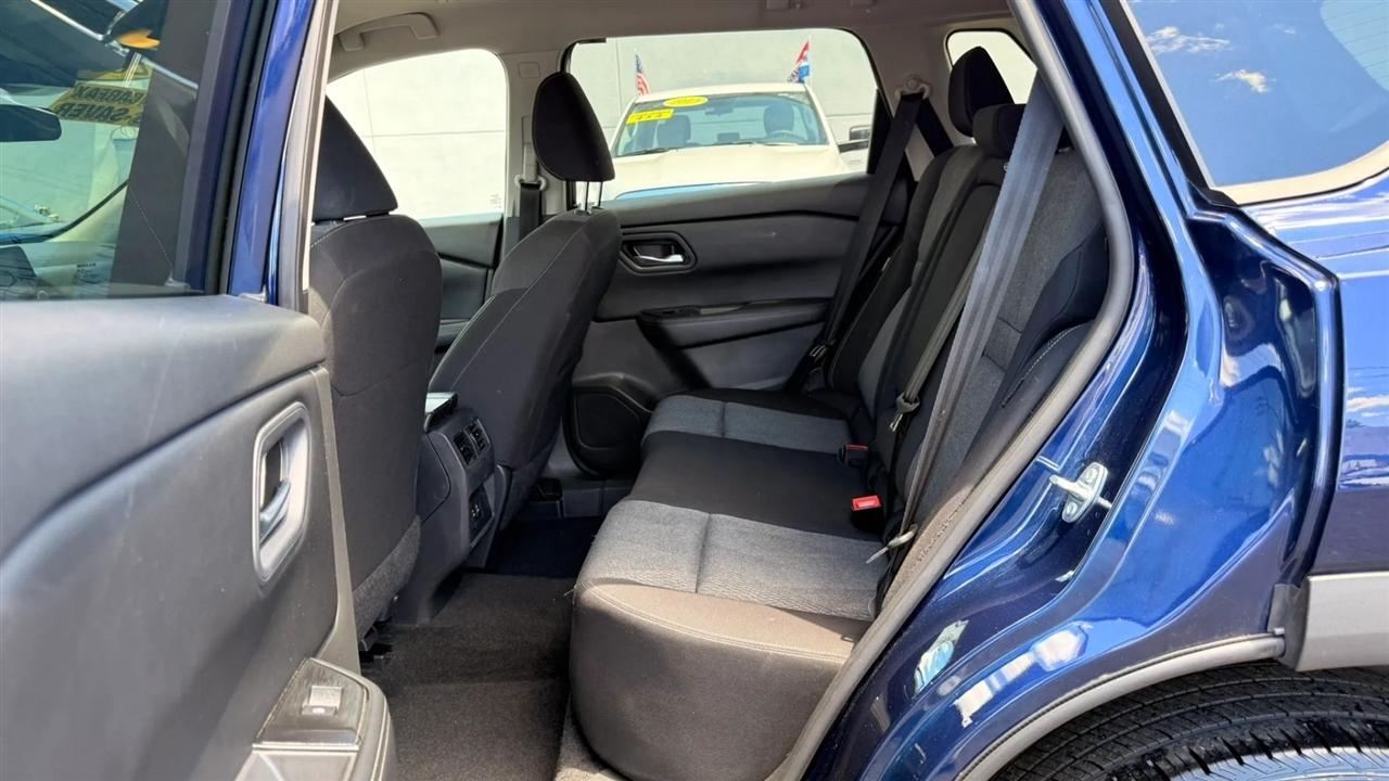 Nissan Rogue SV 2024