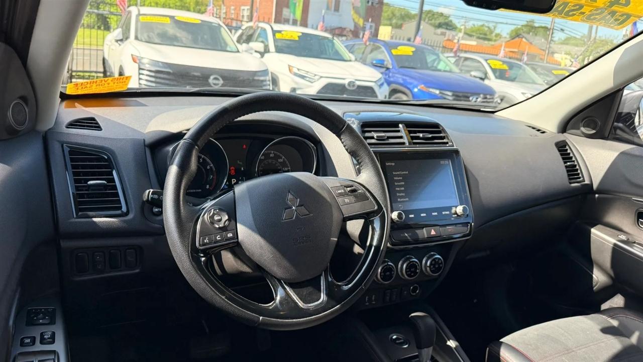Mitsubishi Outlander Sport 2.0 ES 4WD 2024