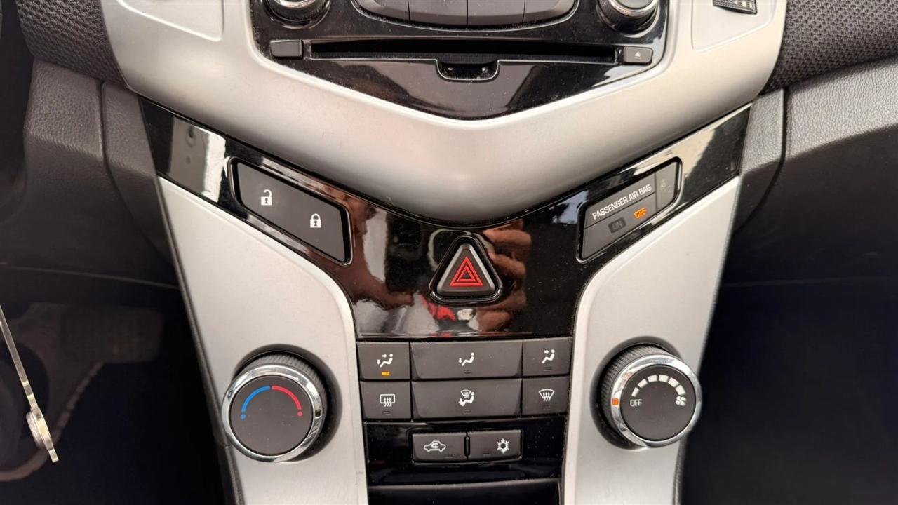 Chevrolet Cruze 1LT Auto 2013
