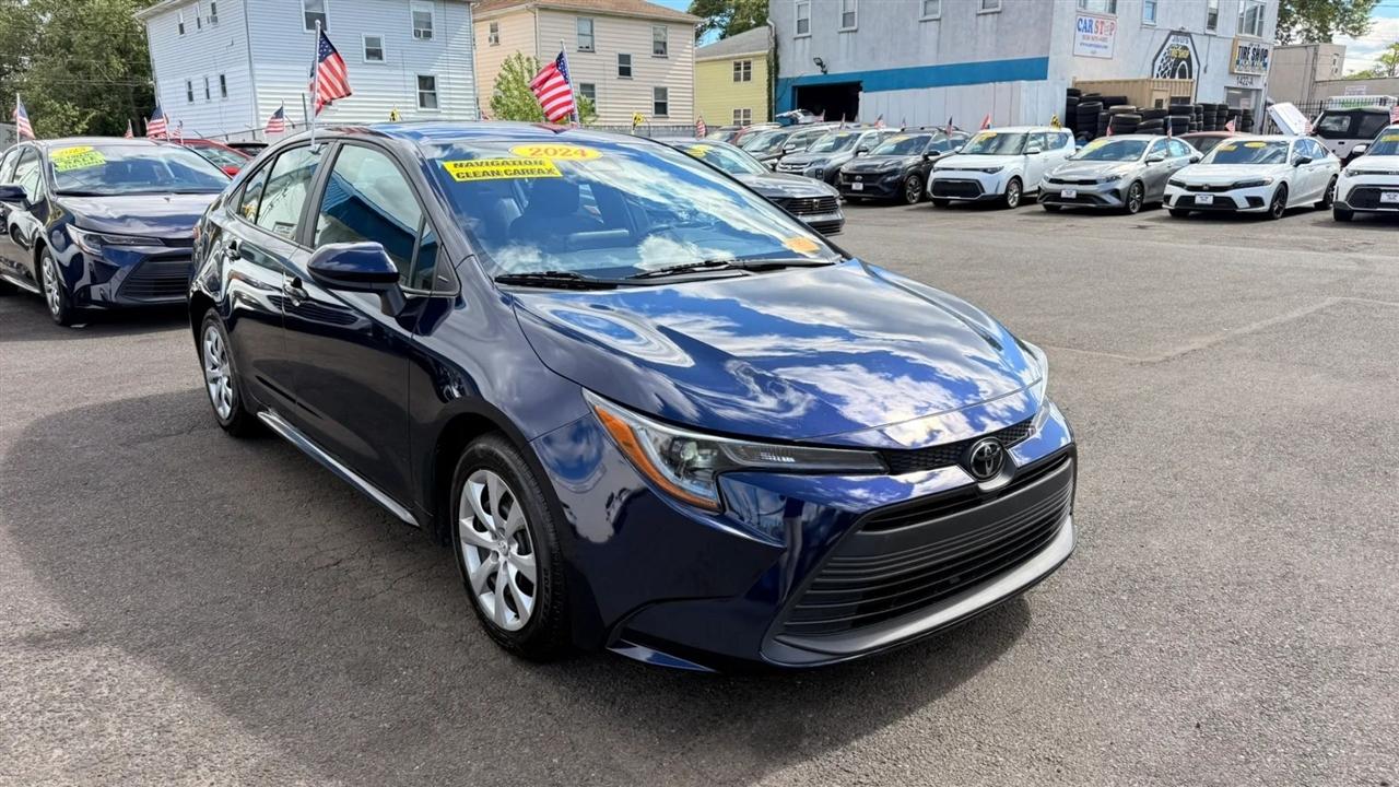 Toyota Corolla LE 2024