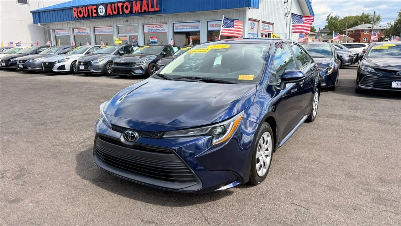 Toyota Corolla LE 2024