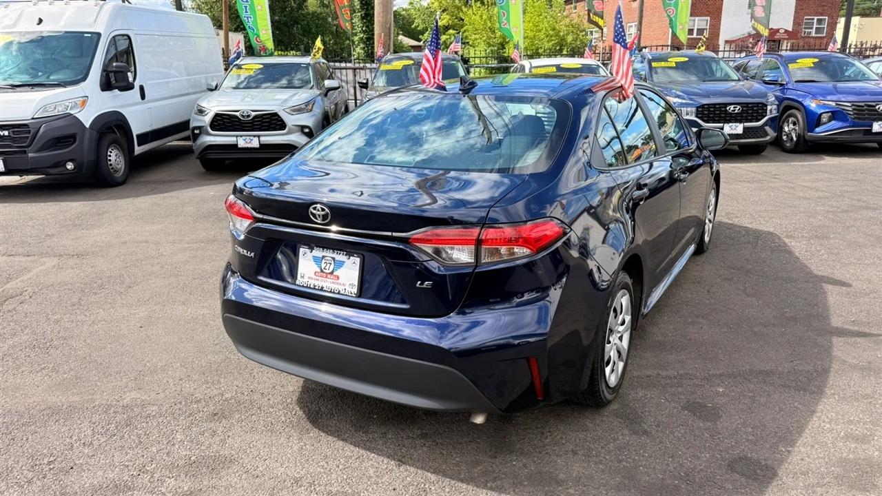 Toyota Corolla LE 2024