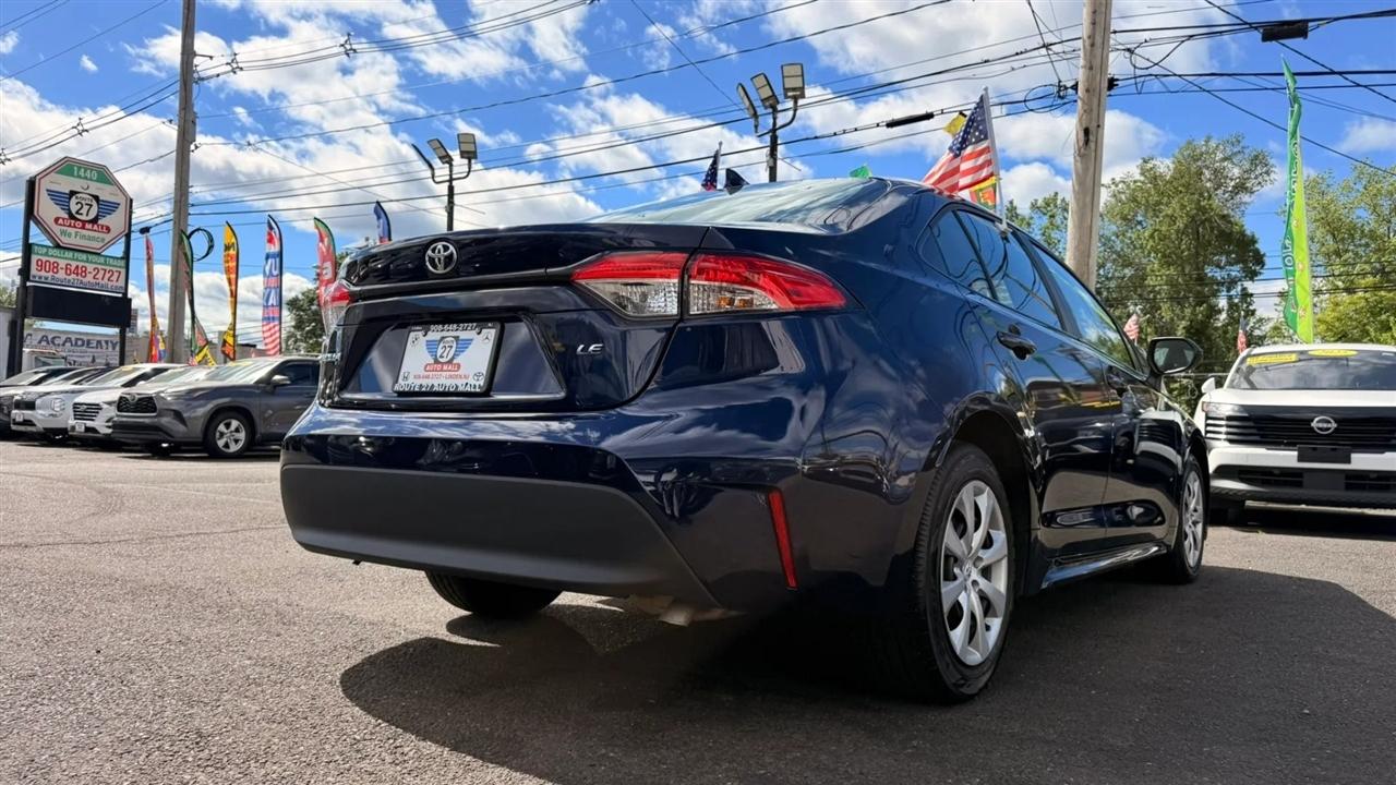 Toyota Corolla LE 2024