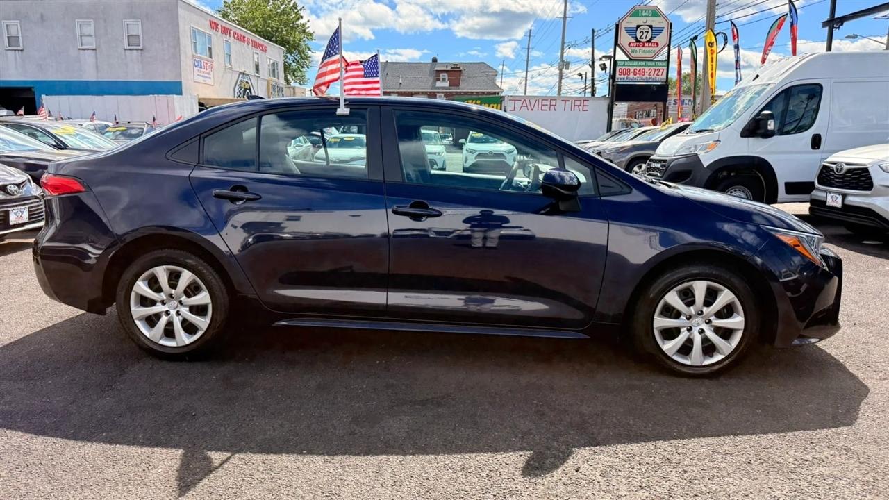 Toyota Corolla LE 2024