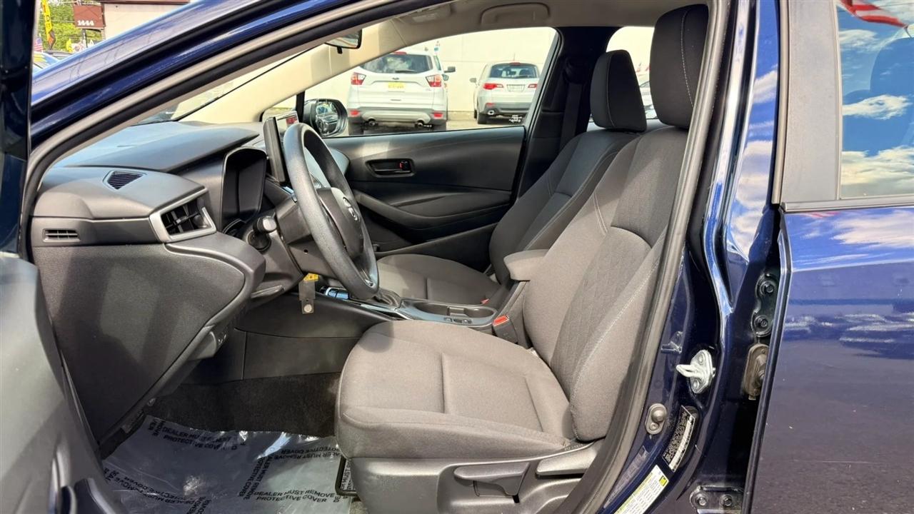 Toyota Corolla LE 2024