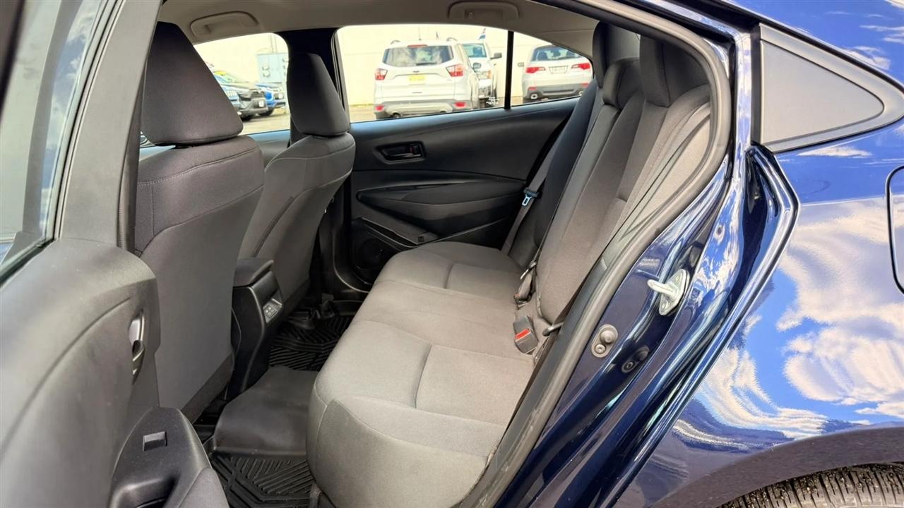 Toyota Corolla LE 2024