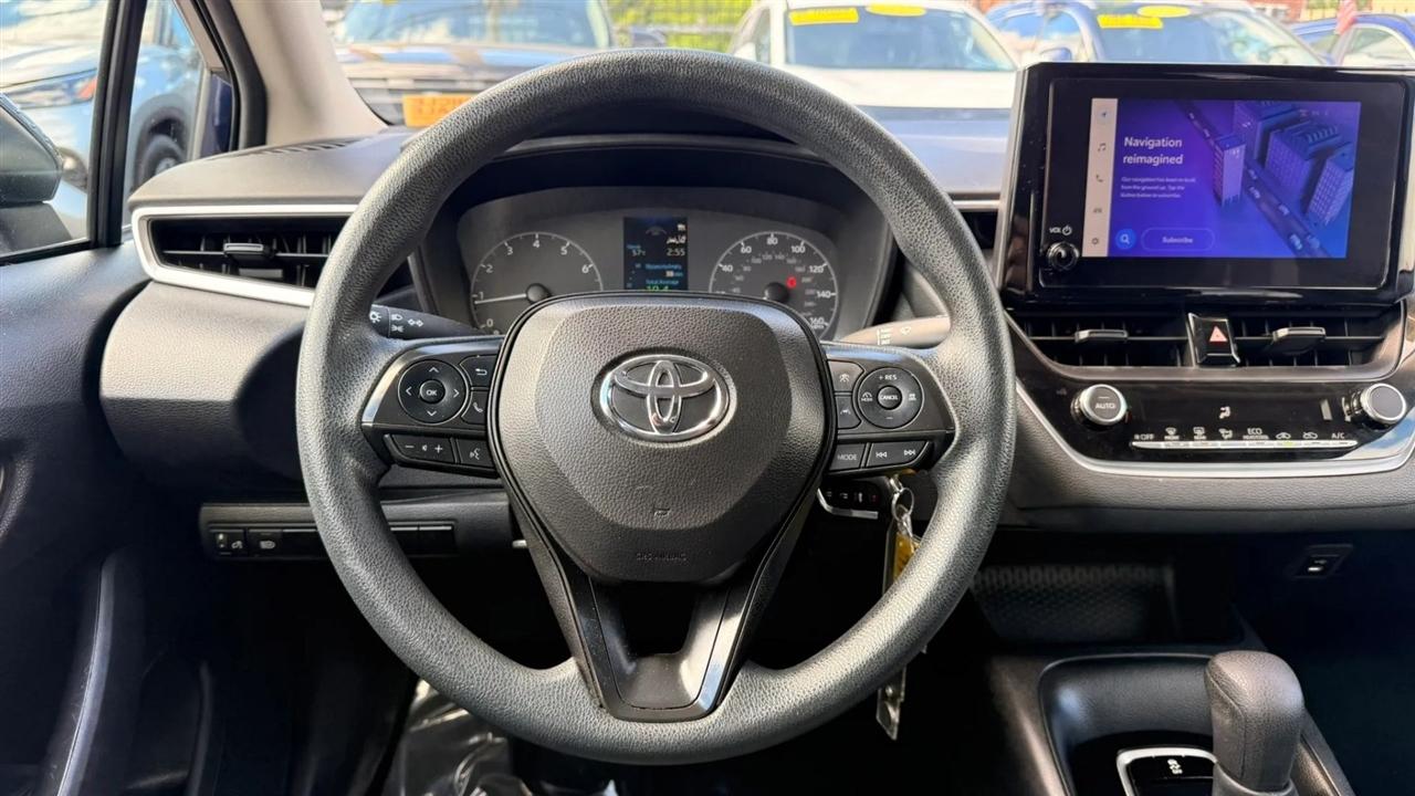 Toyota Corolla LE 2024