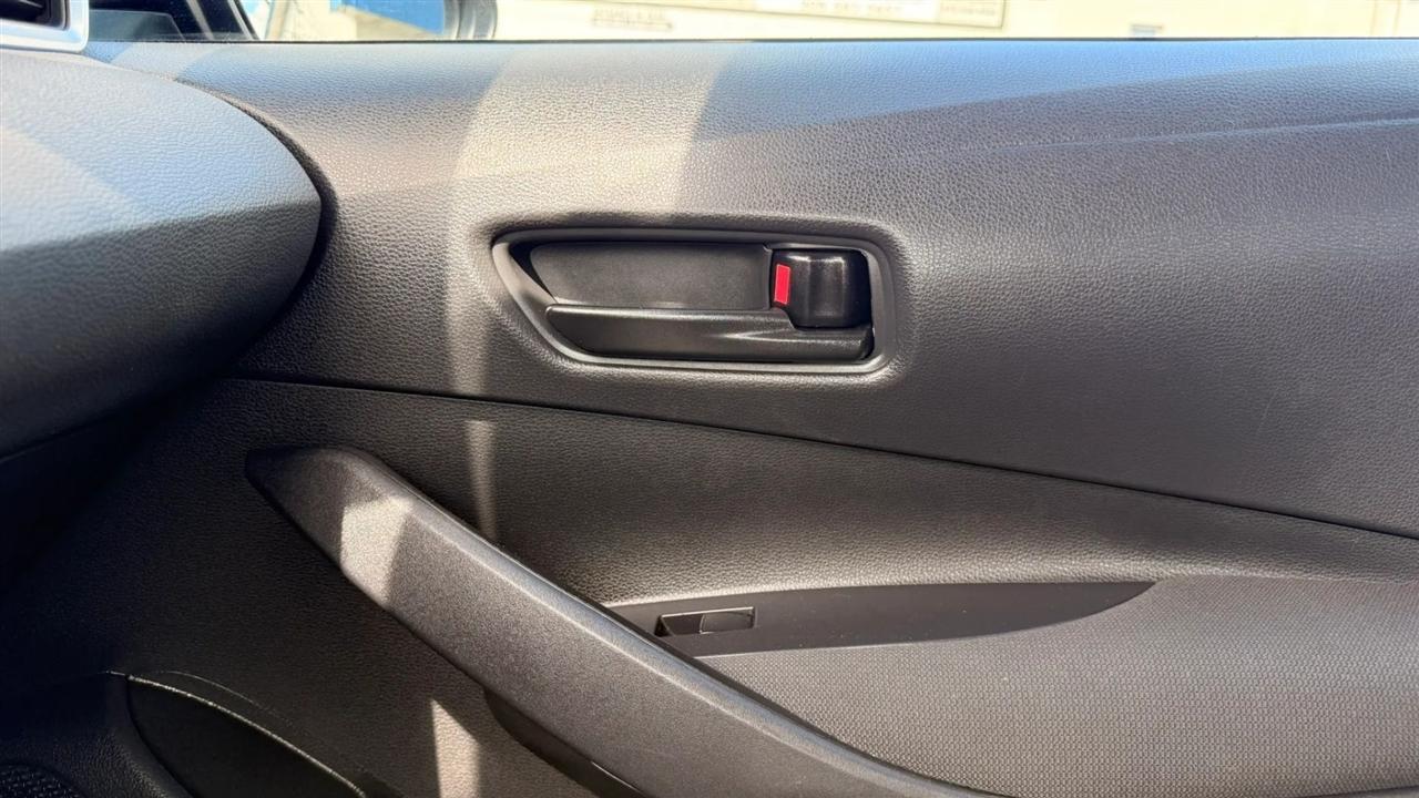 Toyota Corolla LE 2024