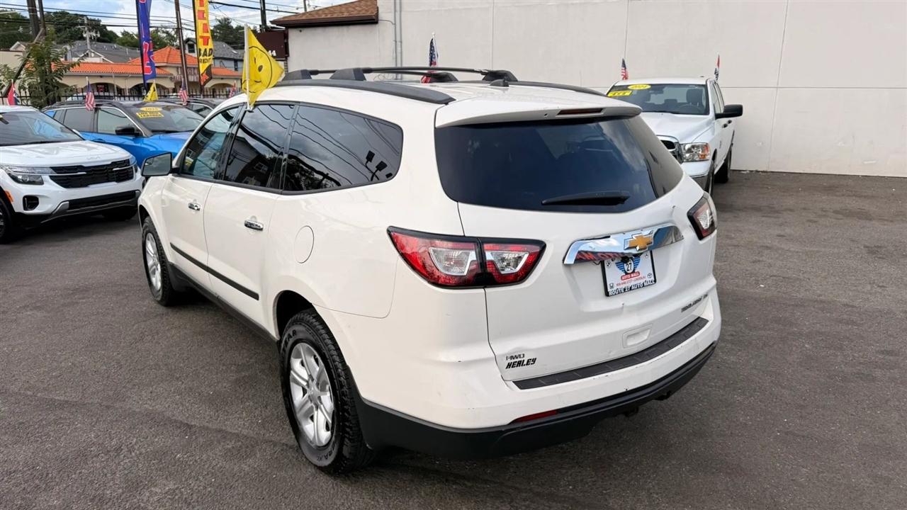 Chevrolet Traverse LS AWD 2013