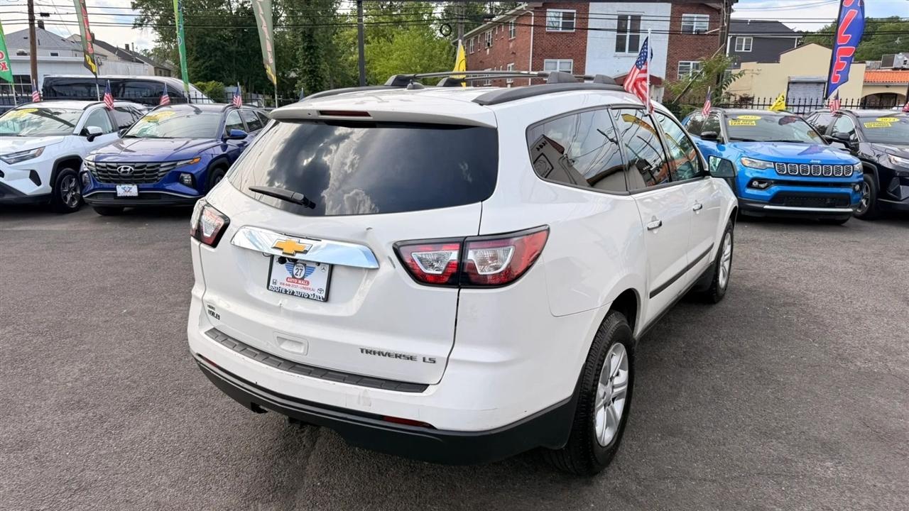 Chevrolet Traverse LS AWD 2013