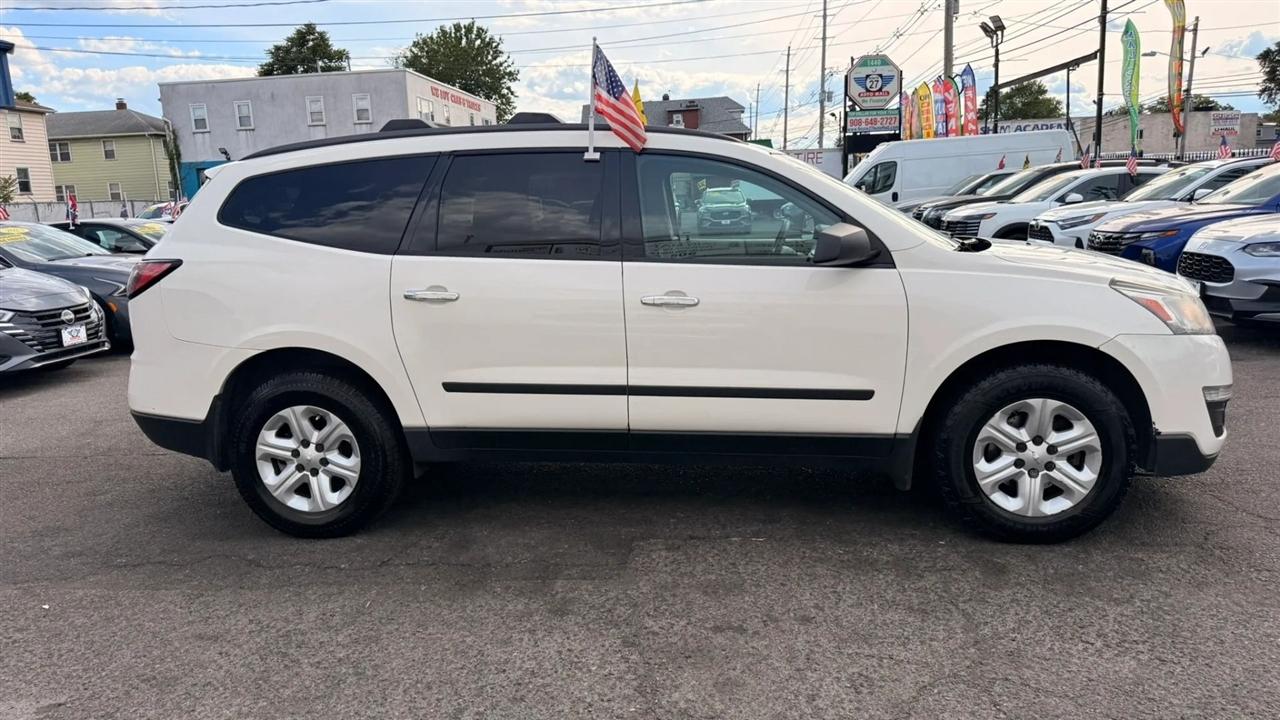 Chevrolet Traverse LS AWD 2013