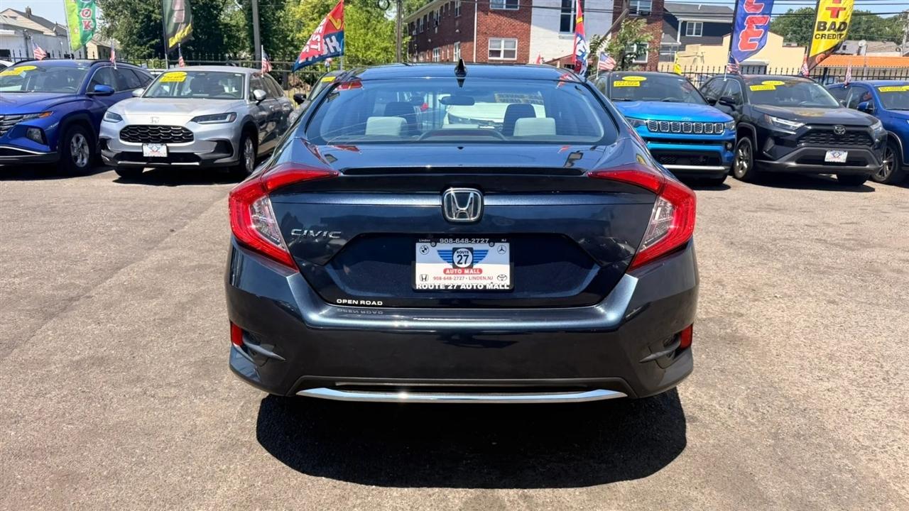 Honda Civic EX Sedan CVT 2021