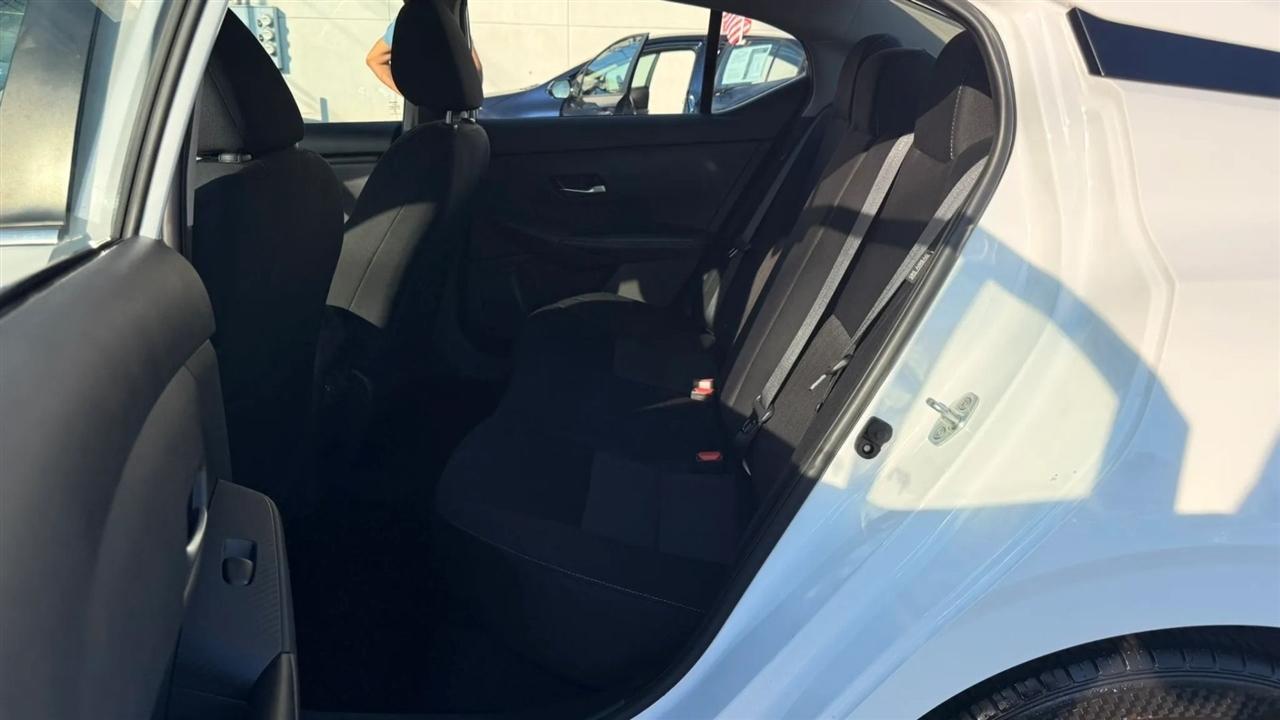 Nissan Sentra SV 2023