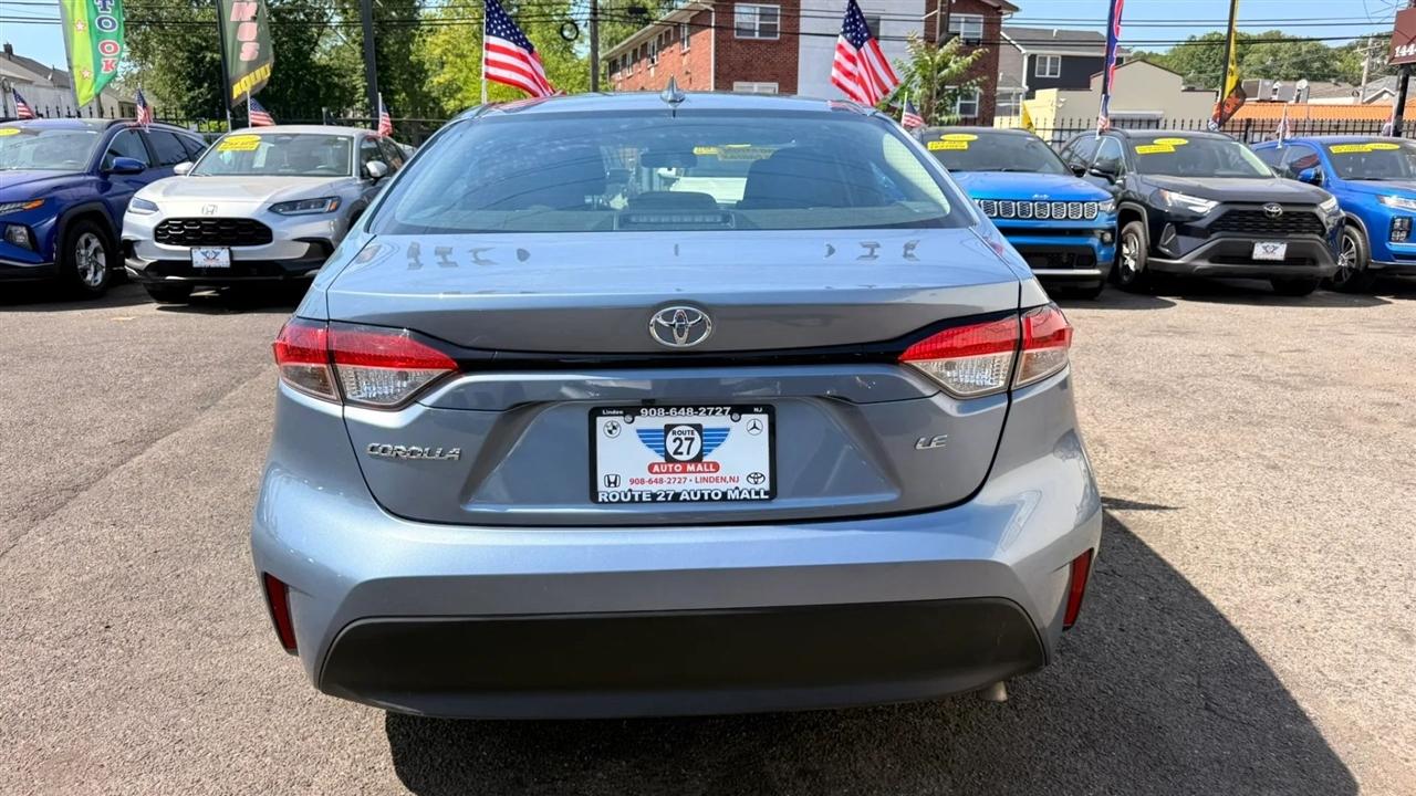 Toyota Corolla LE 2024
