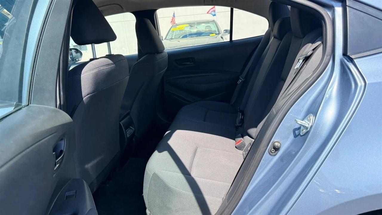 Toyota Corolla LE 2024
