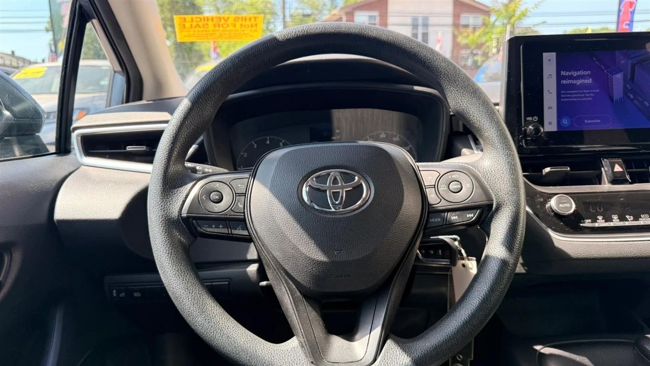 Toyota Corolla LE 2024