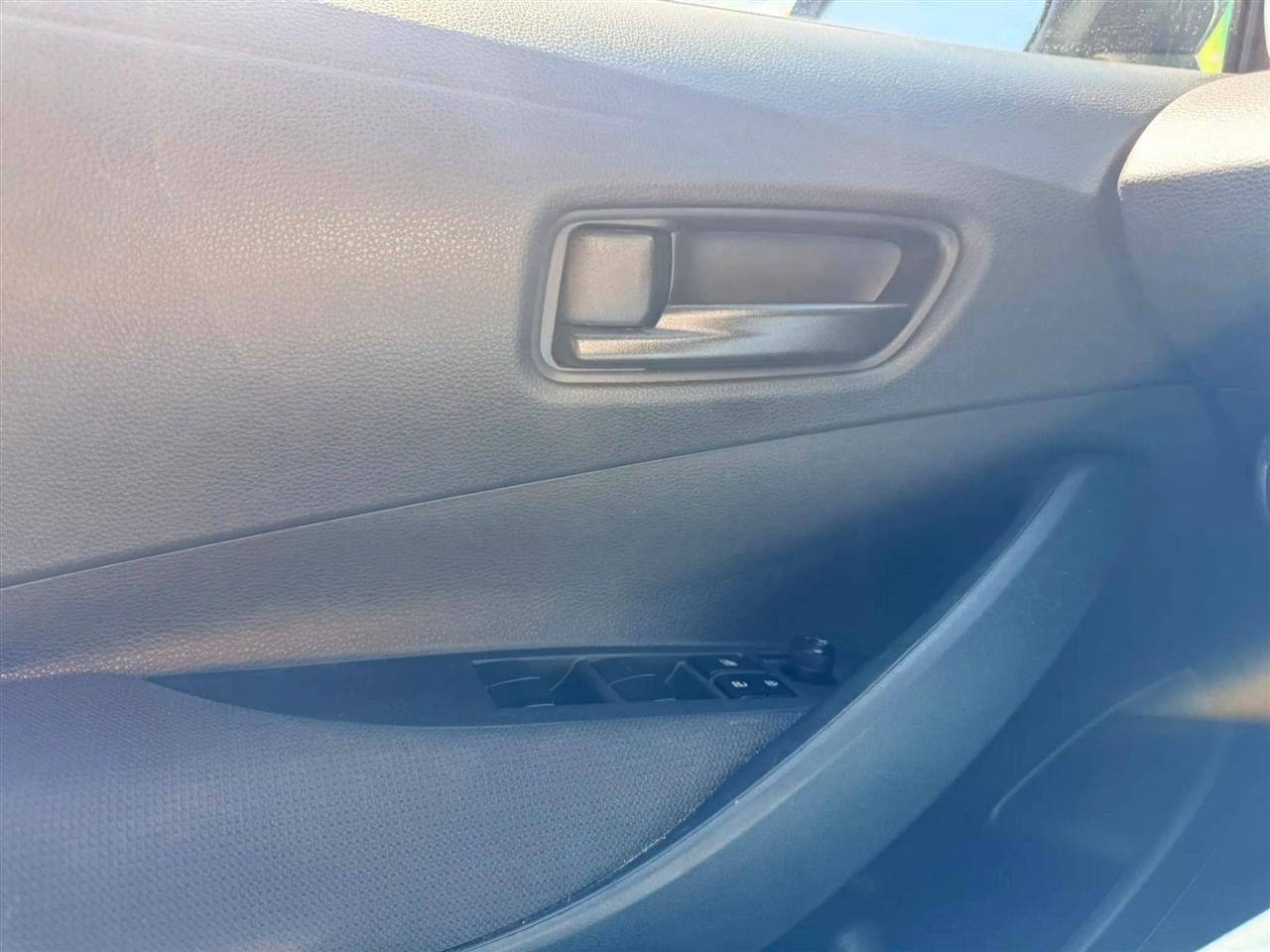 Toyota Corolla LE 2024