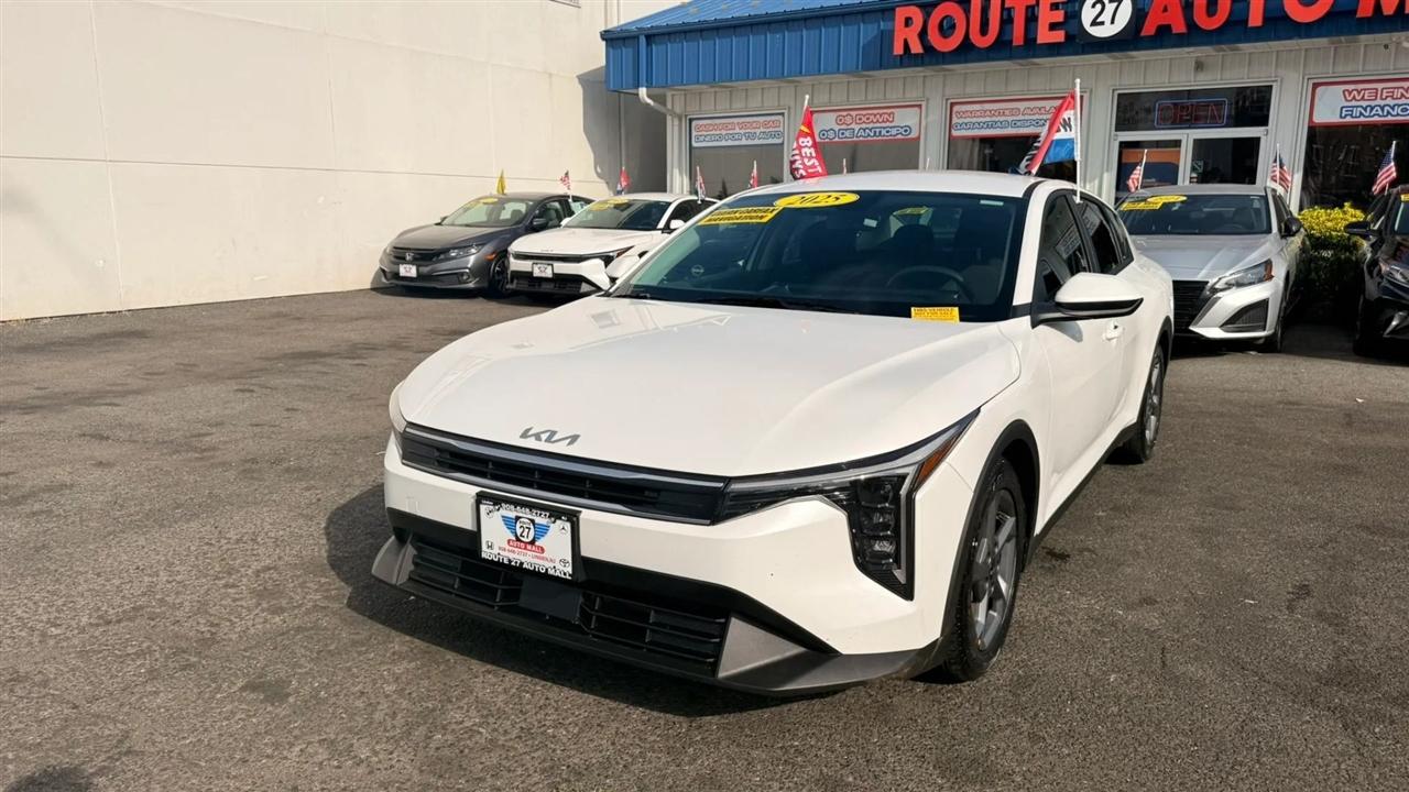 Kia K4 LXS 2025