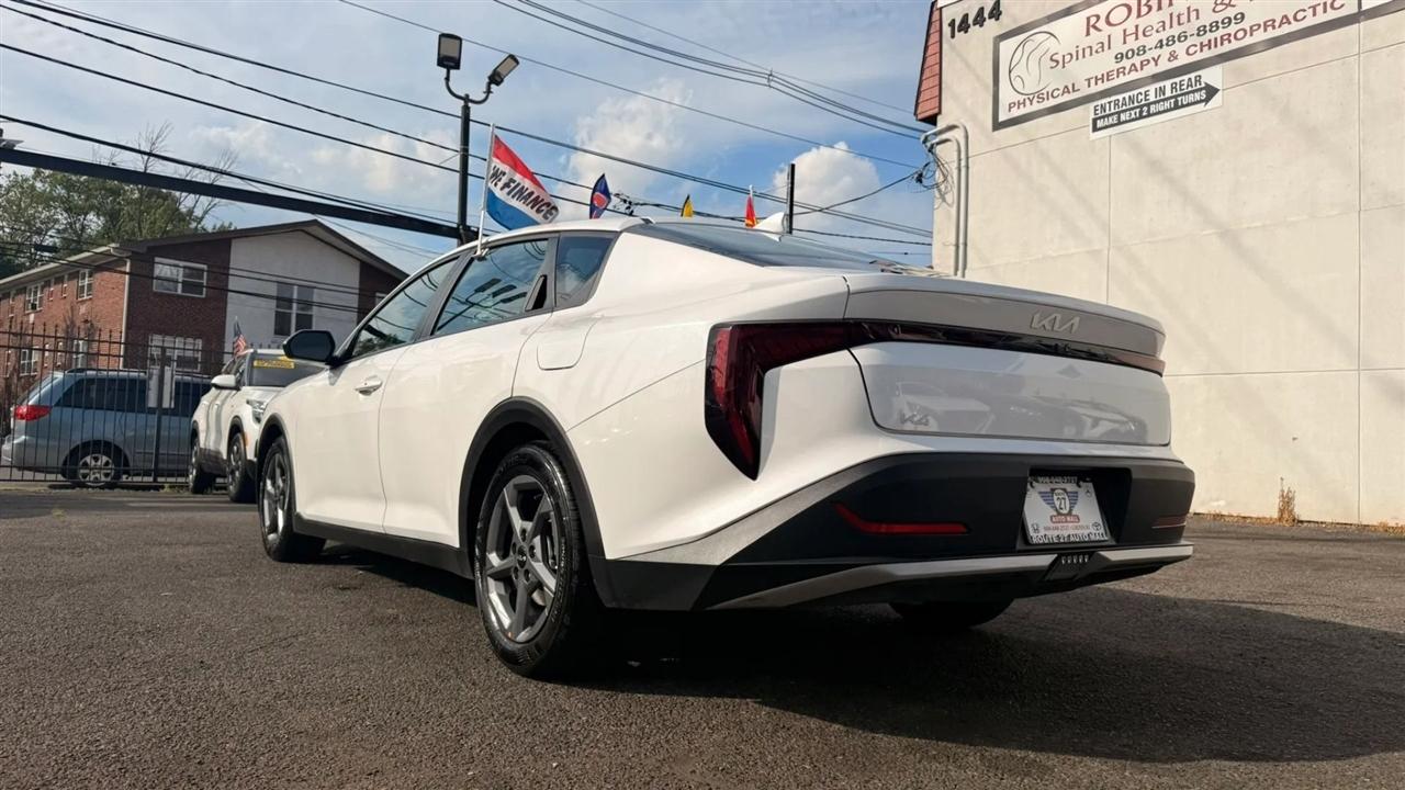 Kia K4 LXS 2025