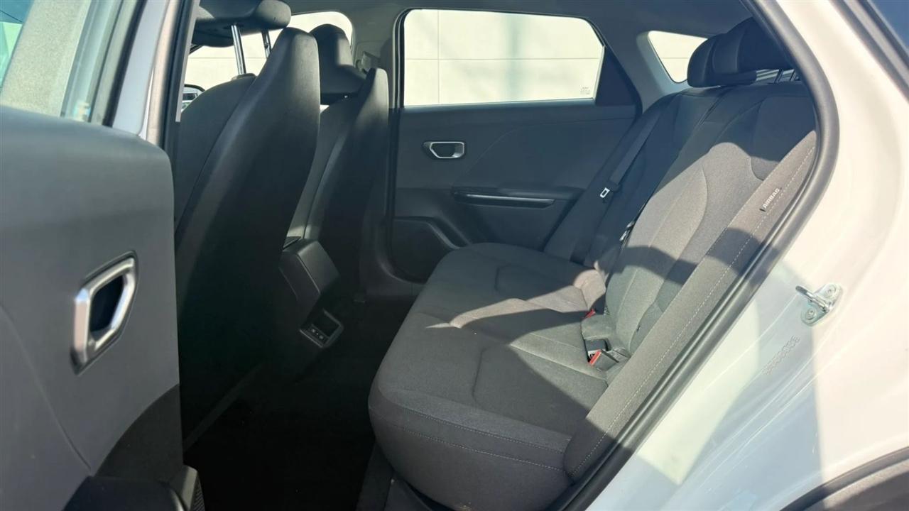 Kia K4 LXS 2025