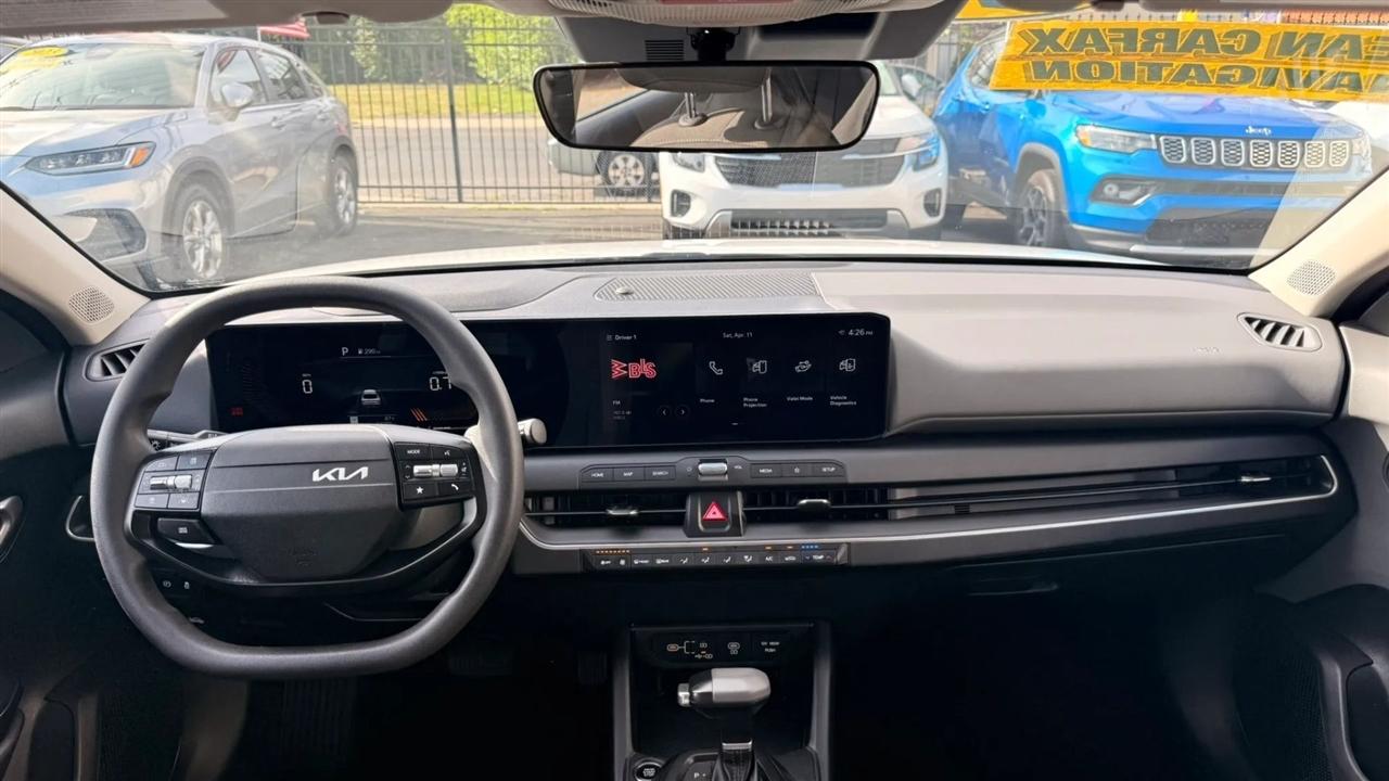 Kia K4 LXS 2025