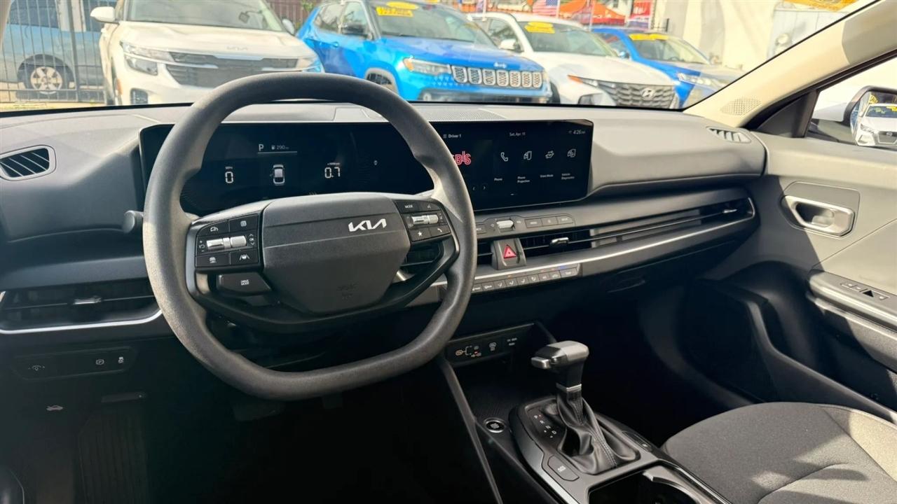 Kia K4 LXS 2025