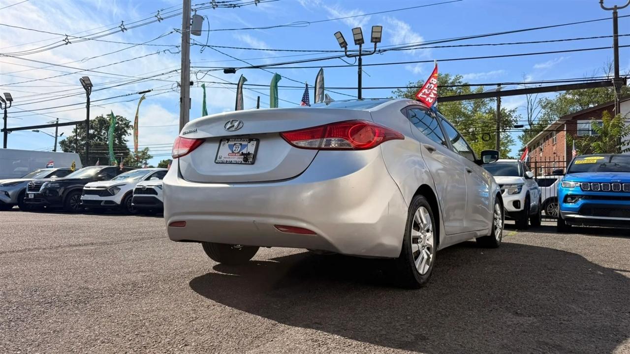 Hyundai Elantra GLS A/T 2012