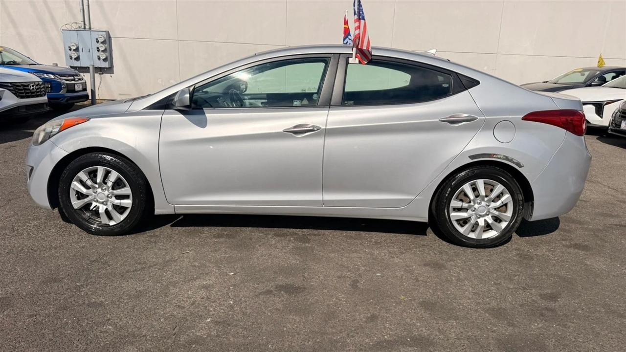 Hyundai Elantra GLS A/T 2012