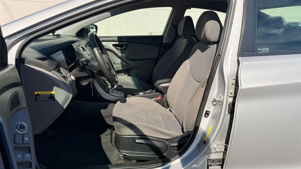 Hyundai Elantra GLS A/T 2012