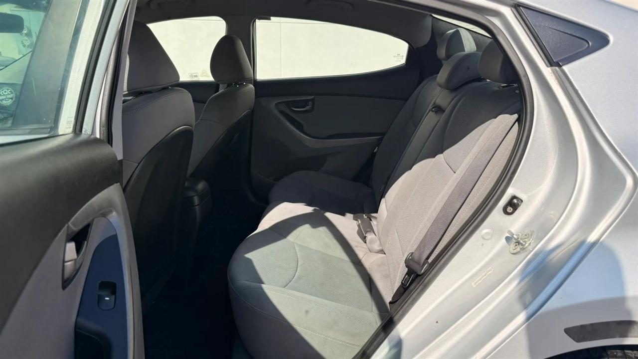 Hyundai Elantra GLS A/T 2012
