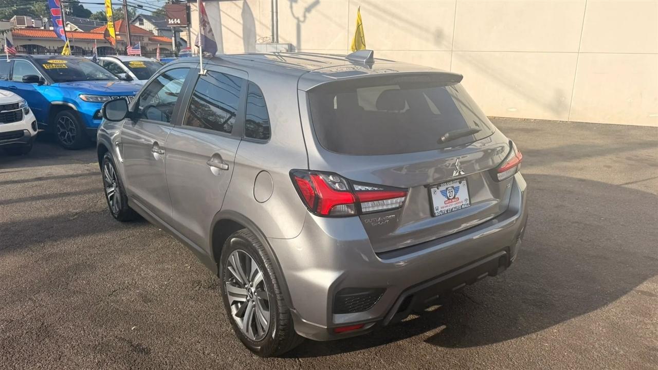 Mitsubishi Outlander Sport 2.0 ES 4WD 2025