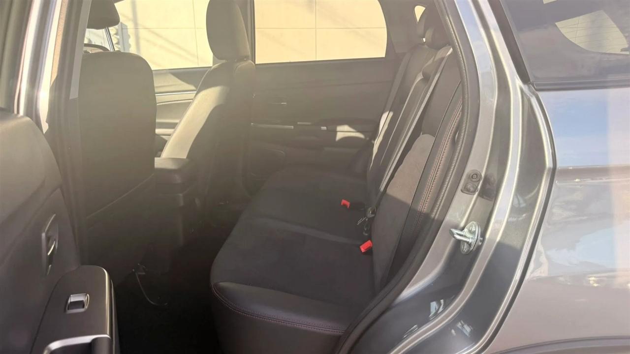 Mitsubishi Outlander Sport 2.0 ES 4WD 2025