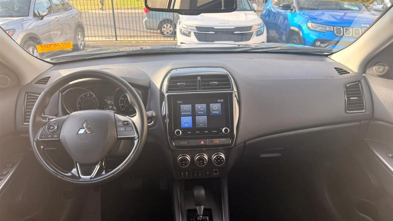Mitsubishi Outlander Sport 2.0 ES 4WD 2025