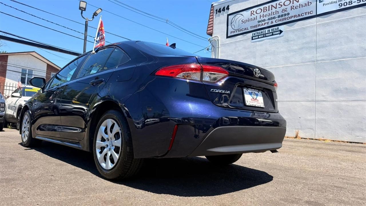 Toyota Corolla LE 2023
