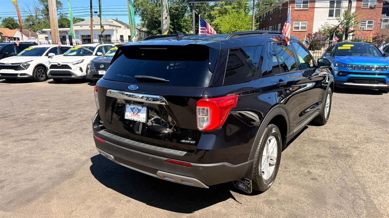 Ford Explorer XLT AWD 2023