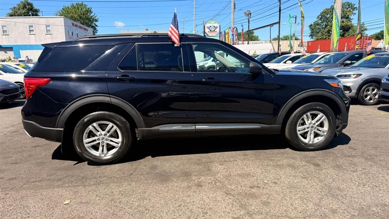Ford Explorer XLT AWD 2023