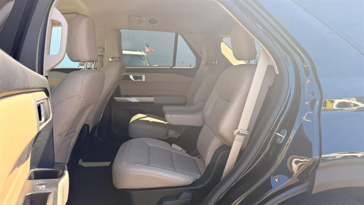 Ford Explorer XLT AWD 2023