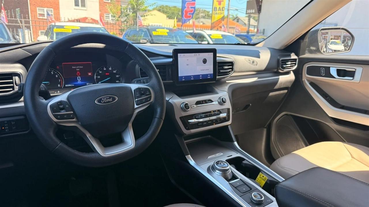 Ford Explorer XLT AWD 2023