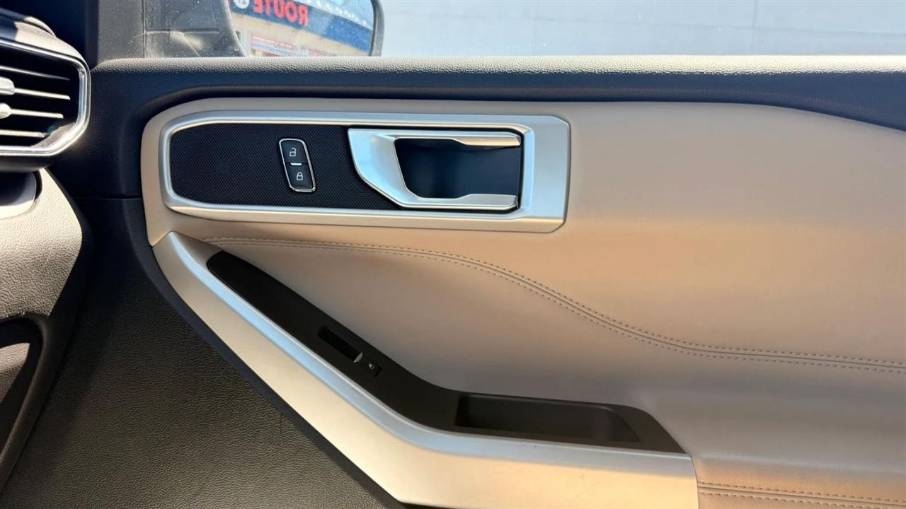 Ford Explorer XLT AWD 2023