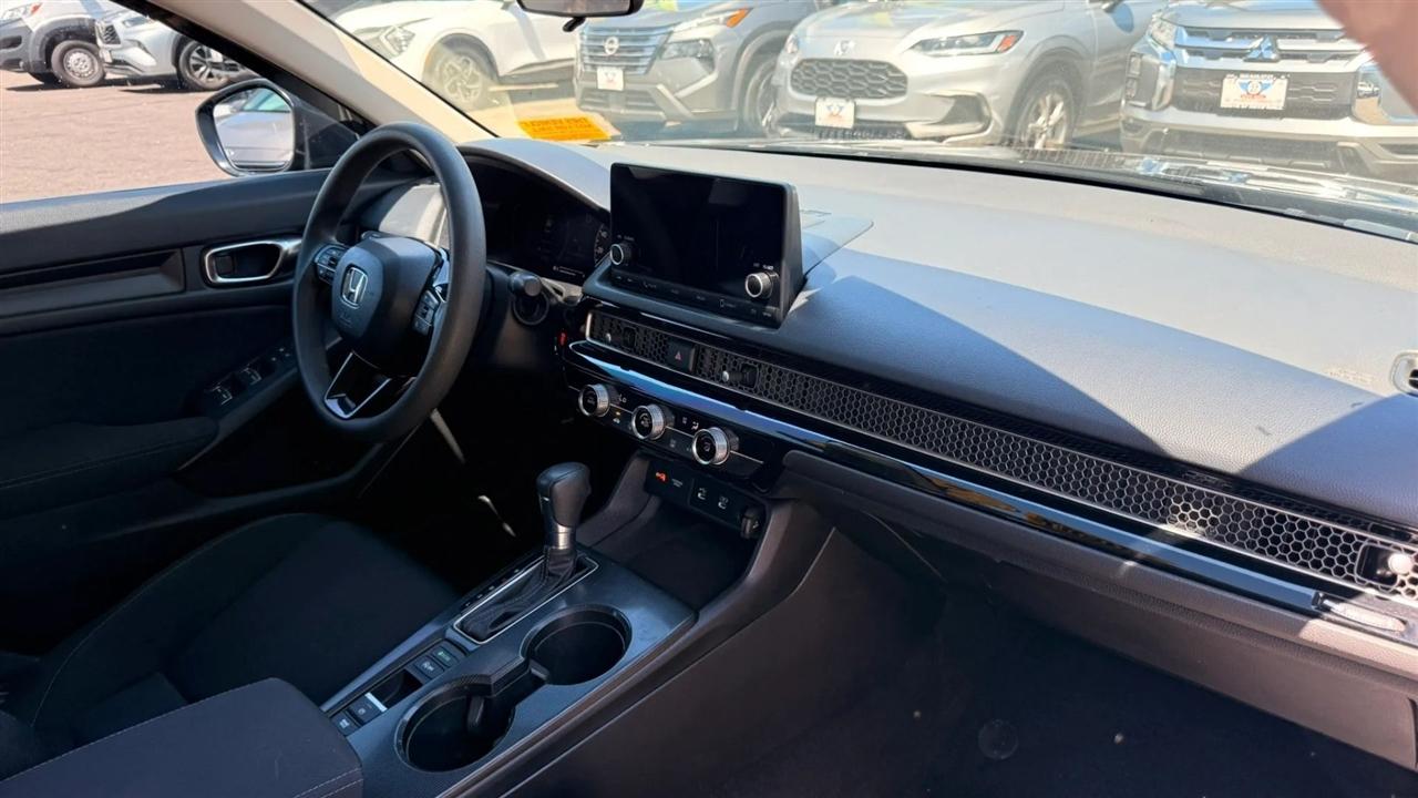 Honda Civic LX Sedan CVT 2025