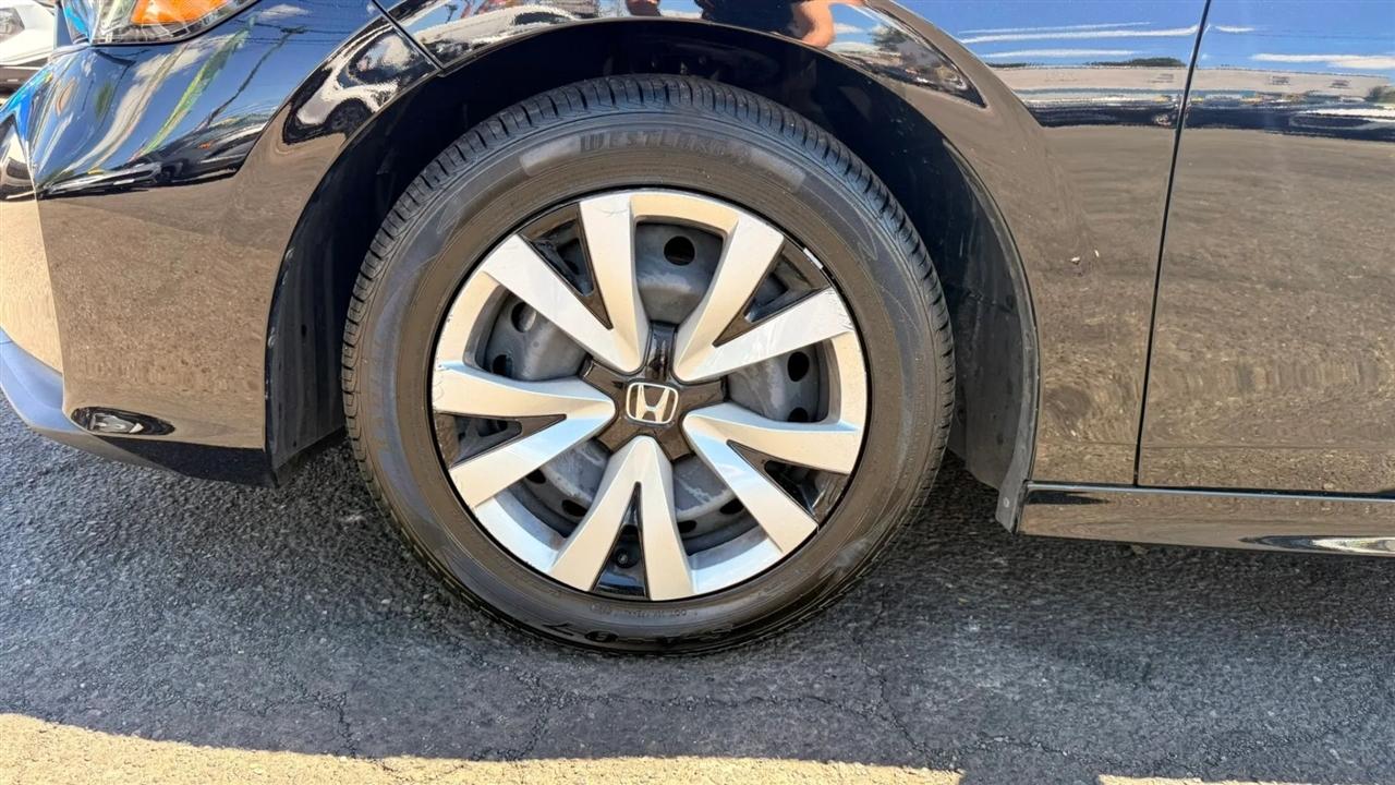 Honda Civic LX Sedan CVT 2025