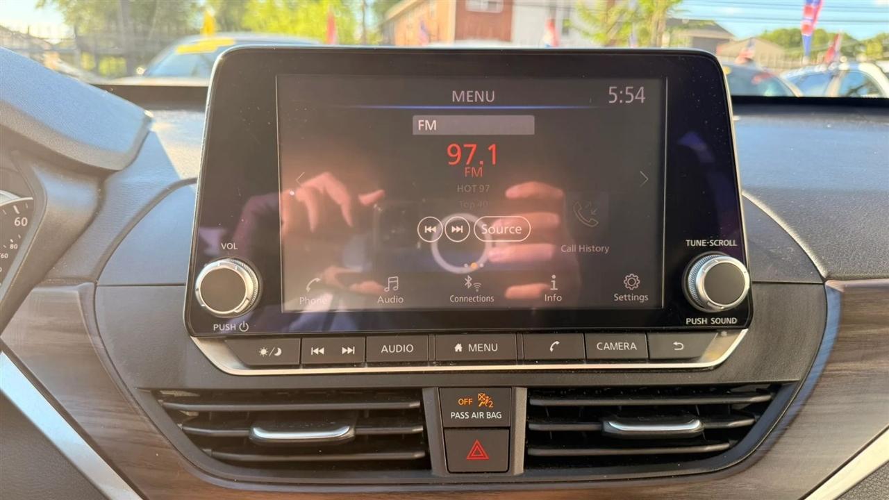 Nissan Altima 2.5 SV 2024