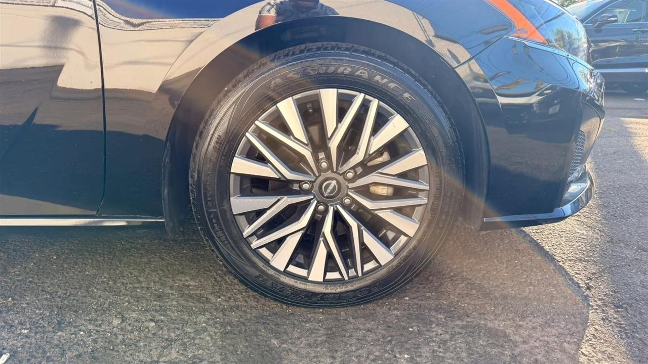 Nissan Altima 2.5 SV 2024