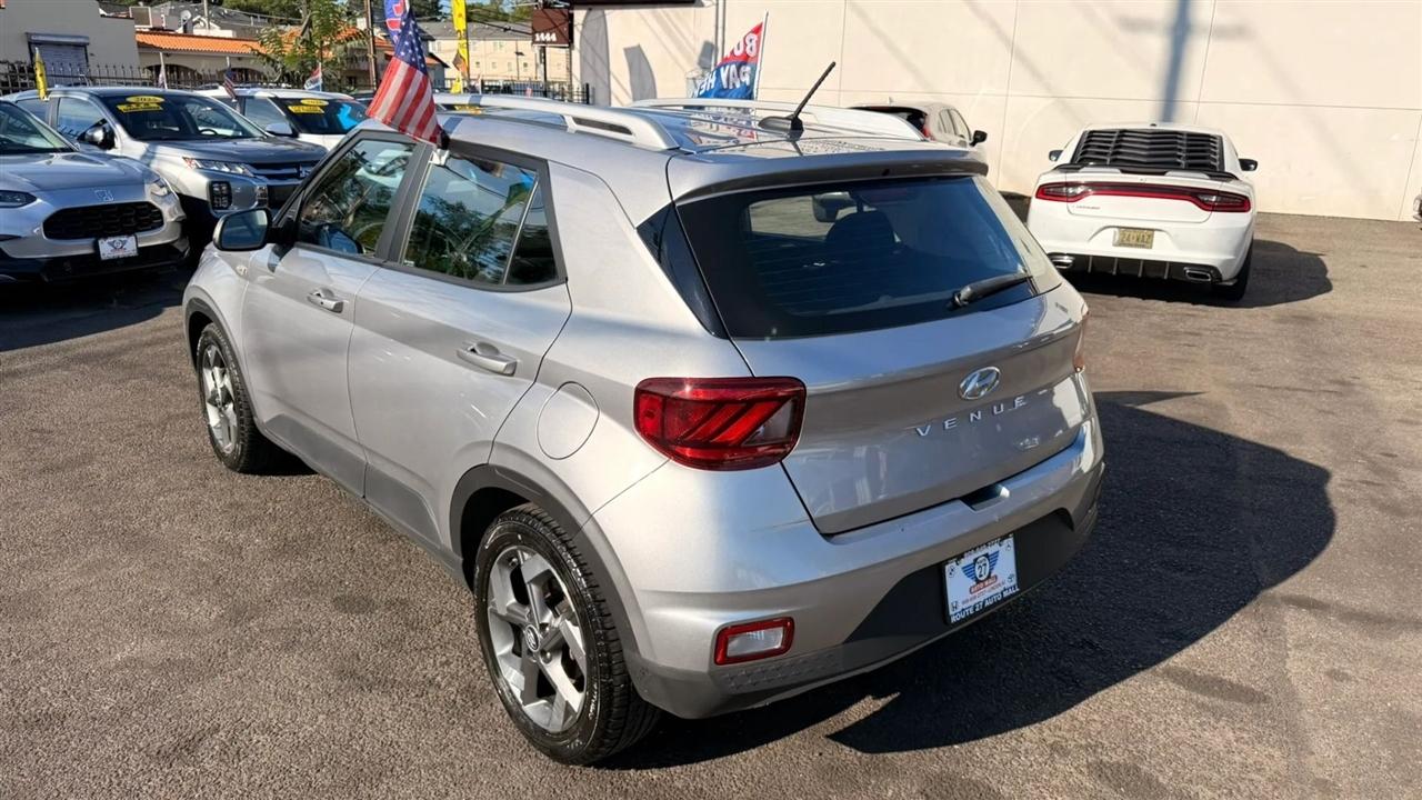 Hyundai Venue SEL 2025