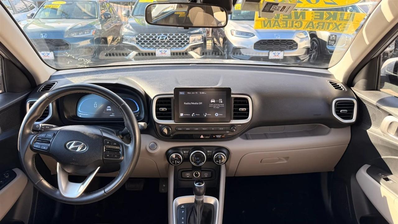 Hyundai Venue SEL 2025