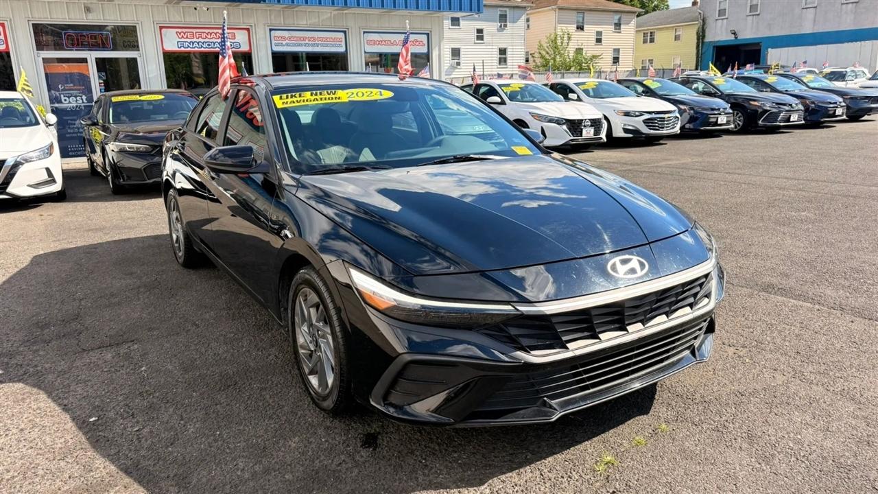 Hyundai Elantra SEL 2024