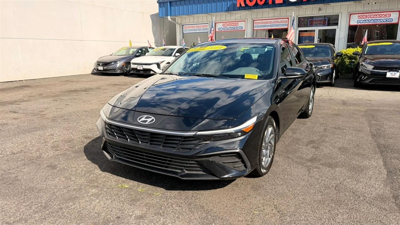 Hyundai Elantra SEL 2024