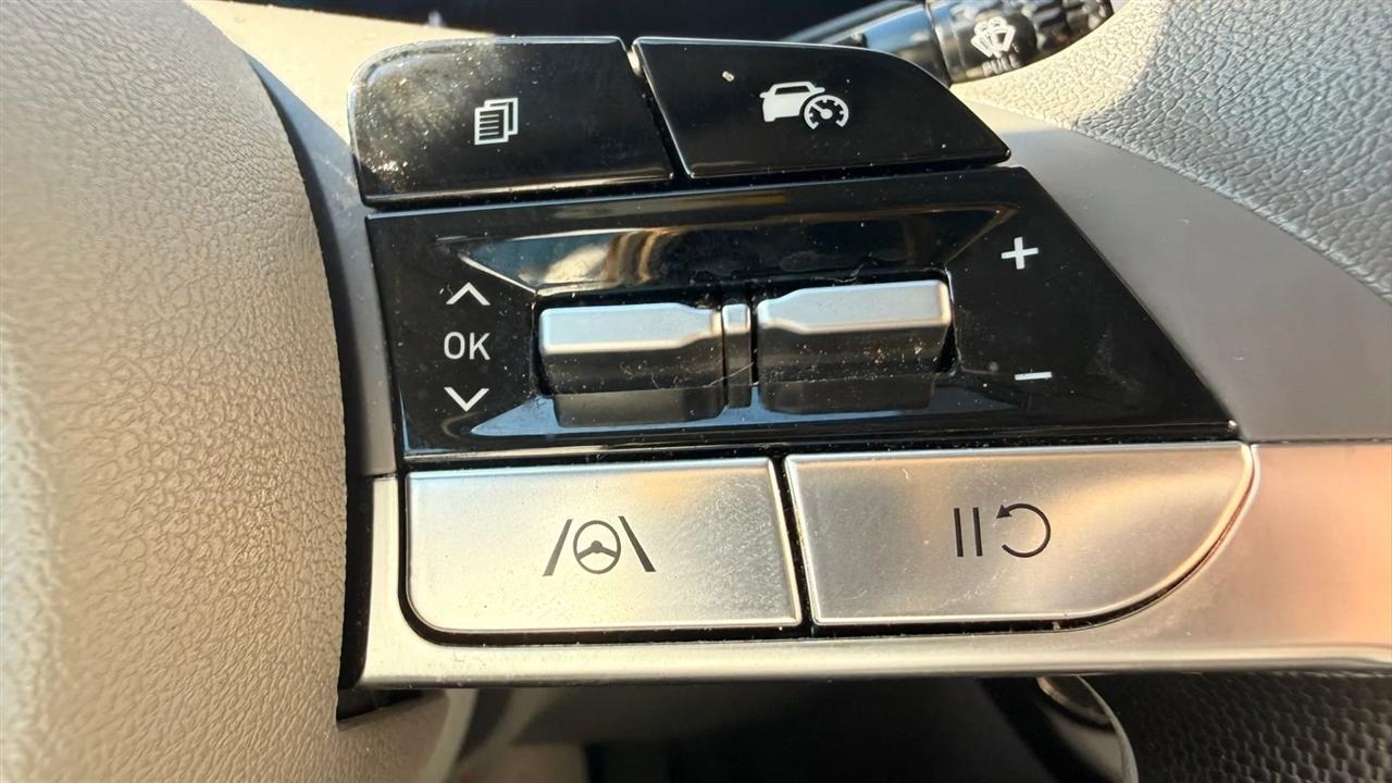 Hyundai Elantra SEL 2024