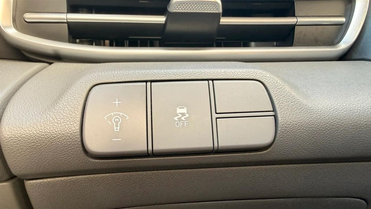 Hyundai Elantra SEL 2024