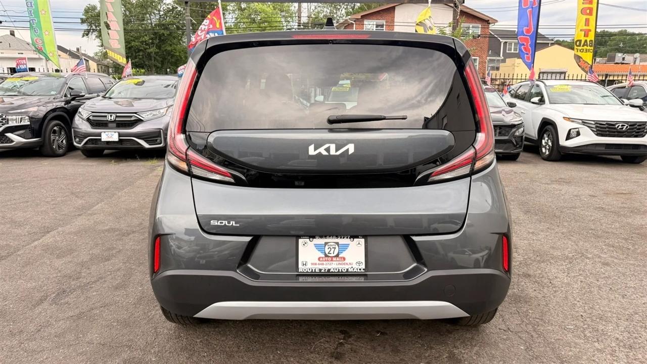 Kia Soul LX CVT 2024
